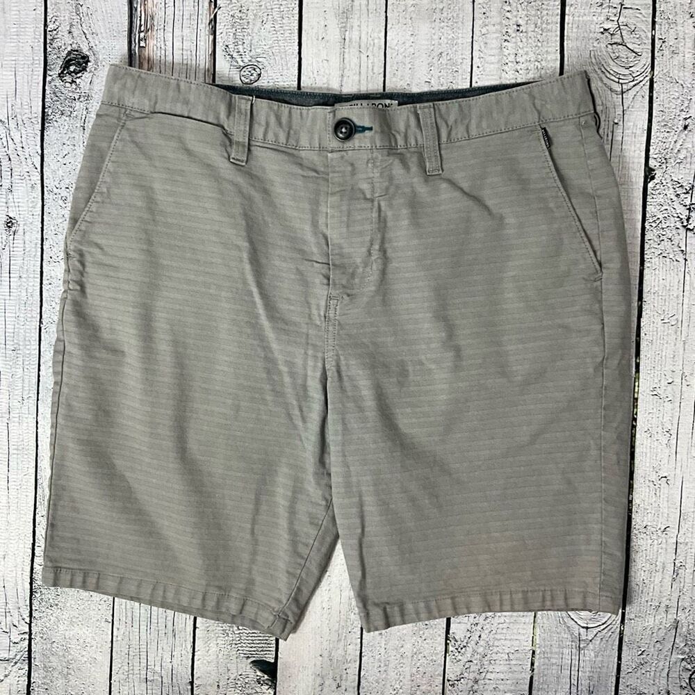 BILLABONG Shorts